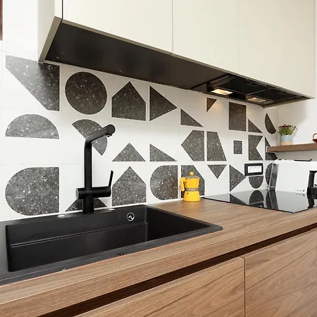 Apartment La Verita 1 St Line With Garden *