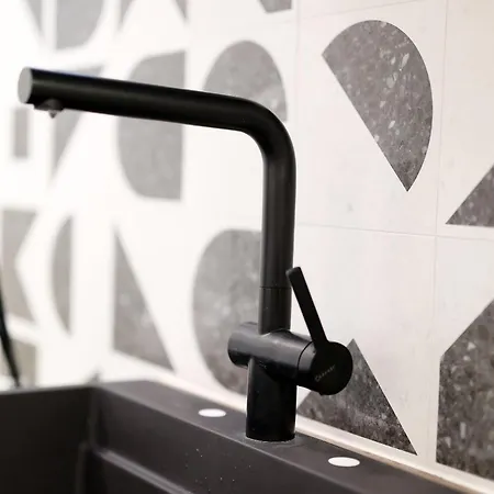 La Verita 1 St Line With Garden Opatija